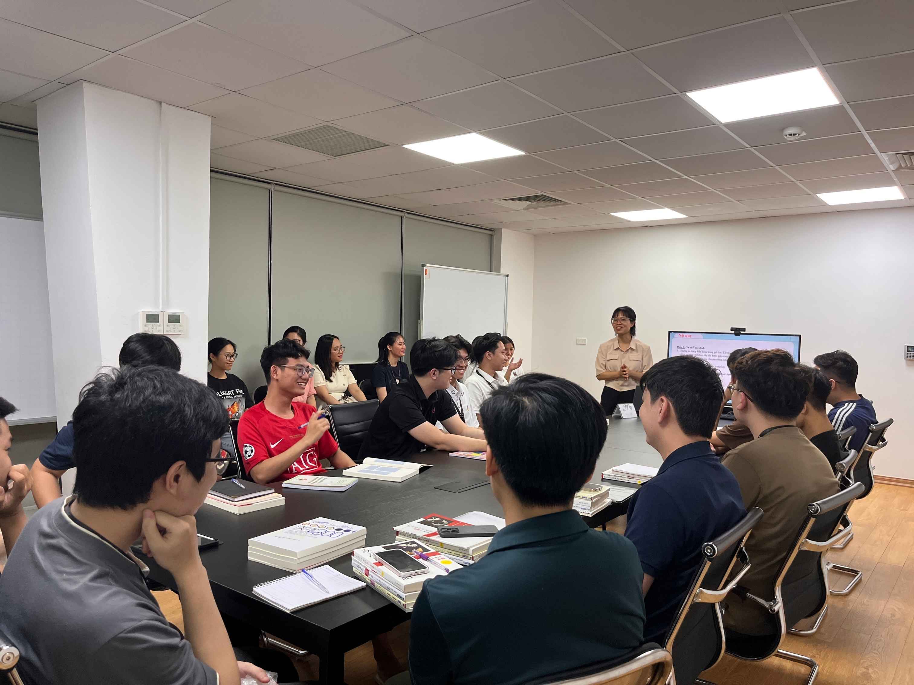 The next term of our internal Japanese course “Zero to Hero” has officially begun